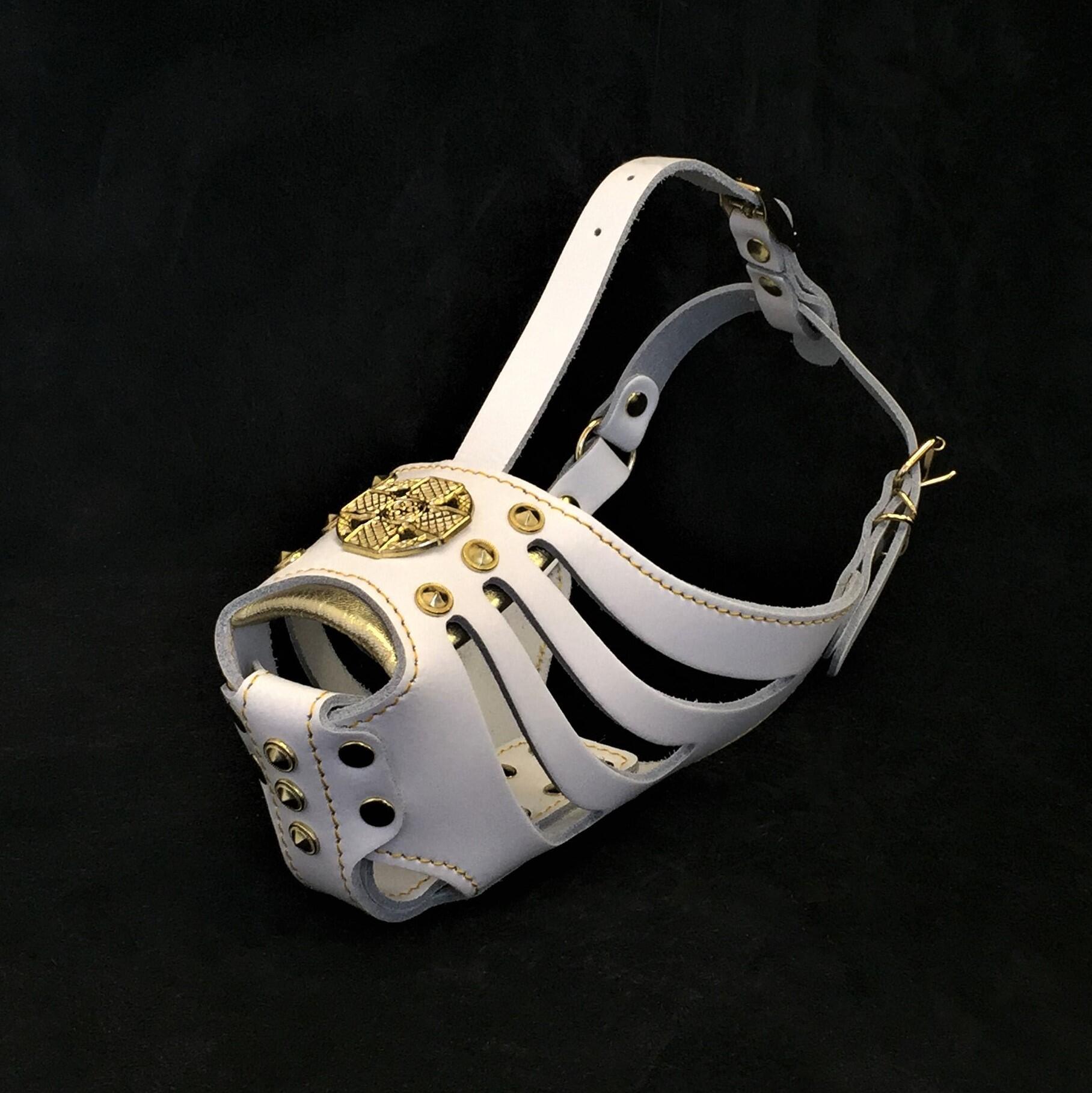 ''Maximus'' Basket Muzzle White & Gold - SJB-DIAMOND ELITES