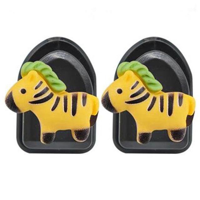 2 Pcs Simple Car Small Hooks Cartoon Decorative Cute Car Dashboard Hook Mini Hanger for Mask Heart Adhesive Hook for Hat Coat Towel Wall Hanging Multi Vehicle Sticky Hooks Durable Holder Automobile Styling Interior Organizer Ornaments Hook Stevvex