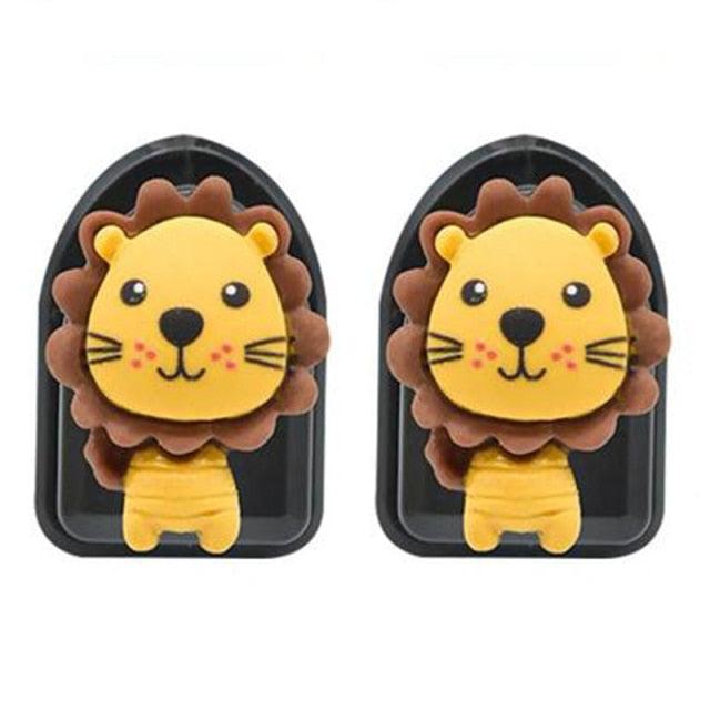 2 Pcs Simple Car Small Hooks Cartoon Decorative Cute Car Dashboard Hook Mini Hanger for Mask Heart Adhesive Hook for Hat Coat Towel Wall Hanging Multi Vehicle Sticky Hooks Durable Holder Automobile Styling Interior Organizer Ornaments Hook Stevvex