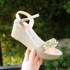 2021 New Women Summer Sandals Studded Detail Luxury Shine Design Casual Womens Shoes Stevvex