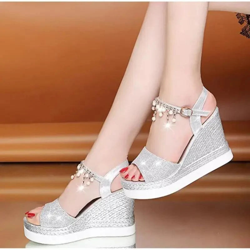 2021 New Women Summer Sandals Studded Detail Luxury Shine Design Casual Womens Shoes Stevvex