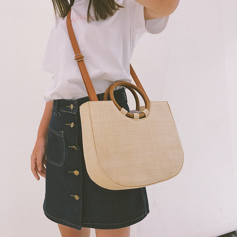 Straw handbag with wooden handle Pi-Mart