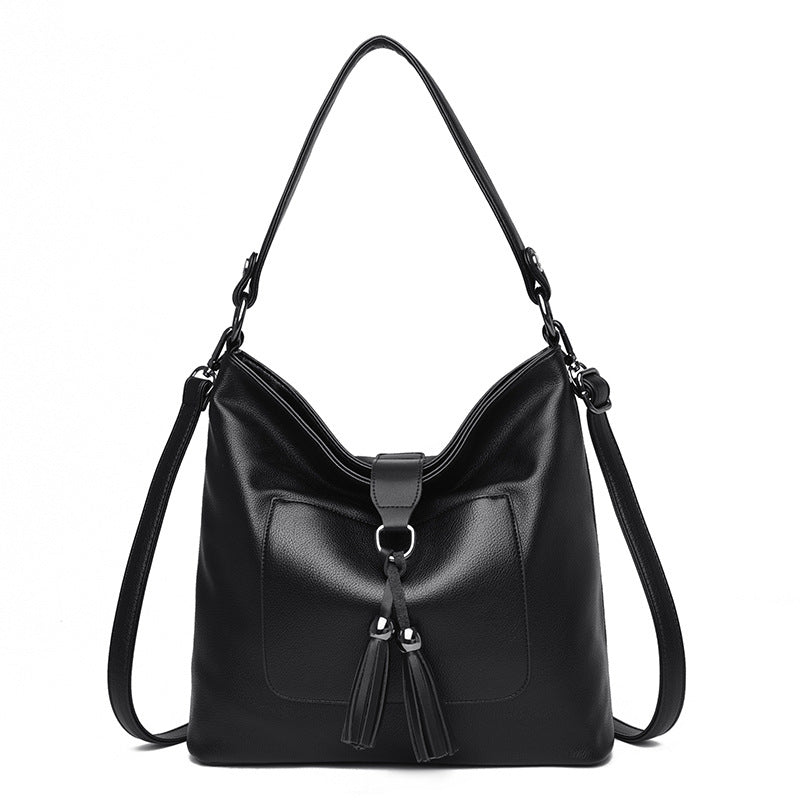 Large women hobo bag with tassel decoration and detachable long strap in pu leather - SJB-DIAMOND ELITES