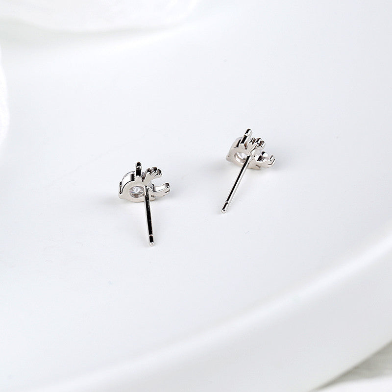 Single diamond deer earring Pi-Mart