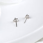 Single diamond deer earring Pi-Mart