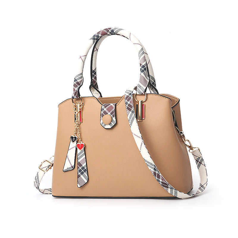 Ladies handbag large-capacity portable messenger handbag Pi-Mart