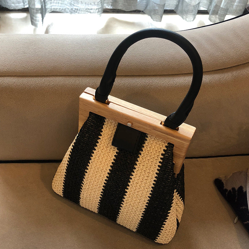 Vintage woven handbag Pi-Mart