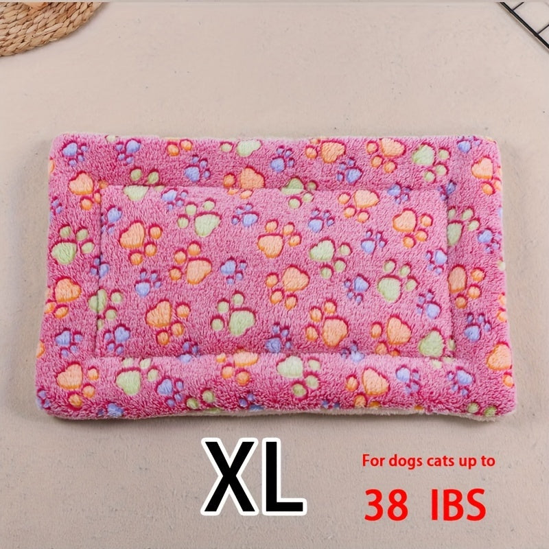 All-Season Dirt-Resistant Rectangular Pet Blanket - Comfortable Dog Paw Heart Print Pet Bed, 1pc Lootquake LLC