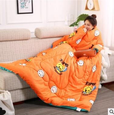 Winter Lazy Quilt with Sleeves Pi-Mart