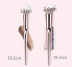 Makeup brush