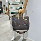 Graffiti Large Capacity Canvas Women's Bag – Oversized Tote Purse with Ample Storage, Perfect for Shopping, Travel, and Everyday Use – Stylish & Durable Large Canvas Shoulder Bag - SJB-DIAMOND ELITES