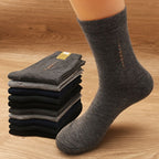 5/10 Pairs Of Men's Trendy Simple Solid Crew Socks, Breathable Comfy Casual Unisex Socks For Men's Outdoor Wearing All Seasons Wearing Lootquake LLC