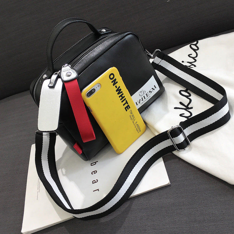 Simple casual handbag