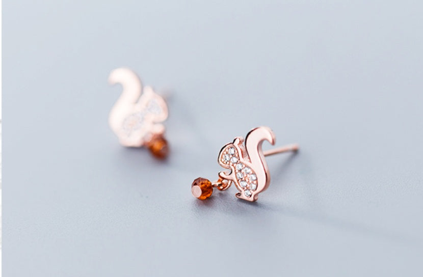 Little squirrel earring
