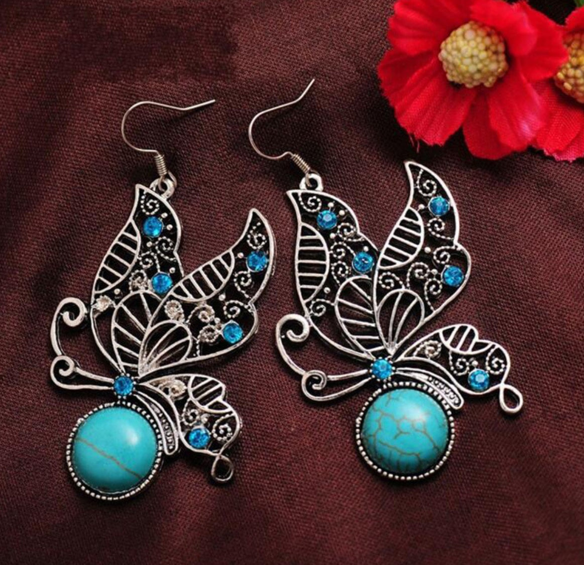 Openwork butterfly earring Pi-Mart