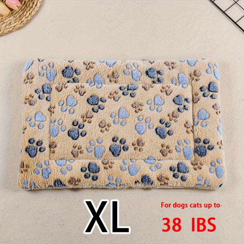All-Season Dirt-Resistant Rectangular Pet Blanket - Comfortable Dog Paw Heart Print Pet Bed, 1pc Lootquake LLC