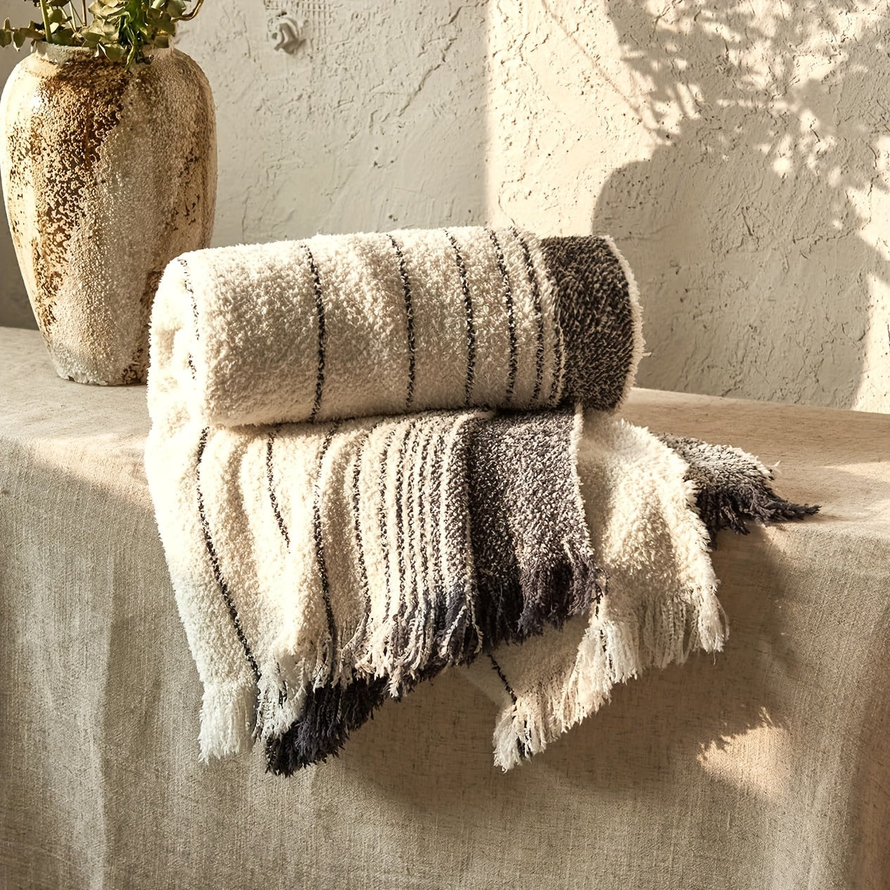 1pc Luxurious Black Bubble Textured Throw Blanket - Throws for Couch Cover Home Decor - Soft, Lightweight, Knitted, Tassel Trimmed, Perfect for Sofa, Bed, Office, Camping and Outdoor Use