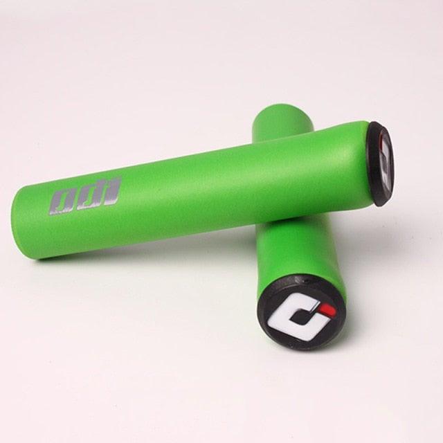 2PCS Bicycle Grips Handlebar Grips Soft Mountain Bike Silicone Handle Bar Grip Bicycle Comfortable Non-Slip Bicycle Handle Grips Handle Bar End Grips Mountain Bike Grips Stevvex