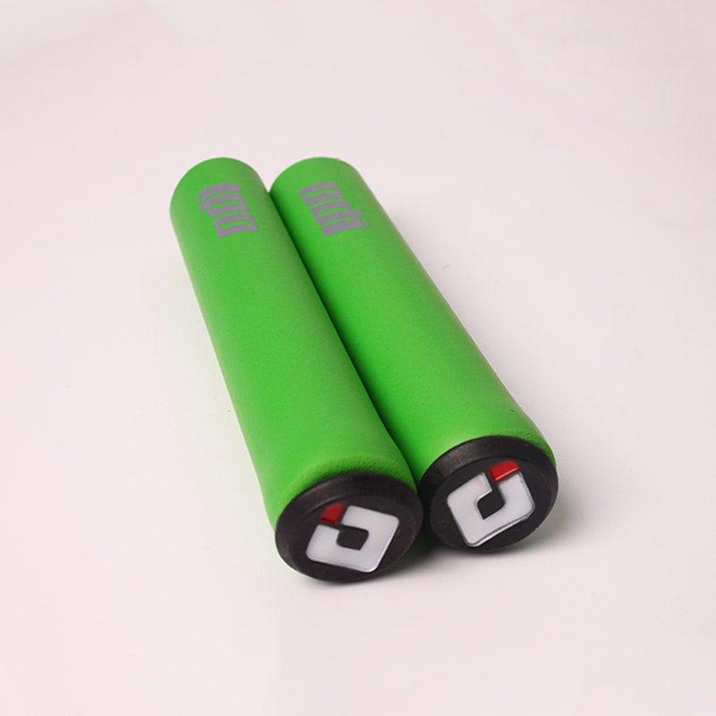 2PCS Bicycle Grips Handlebar Grips Soft Mountain Bike Silicone Handle Bar Grip Bicycle Comfortable Non-Slip Bicycle Handle Grips Handle Bar End Grips Mountain Bike Grips Stevvex