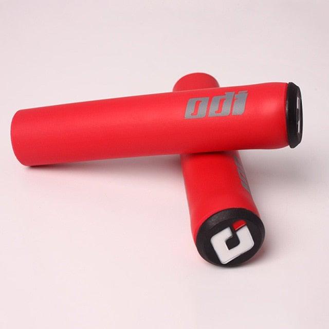 2PCS Bicycle Grips Handlebar Grips Soft Mountain Bike Silicone Handle Bar Grip Bicycle Comfortable Non-Slip Bicycle Handle Grips Handle Bar End Grips Mountain Bike Grips Stevvex
