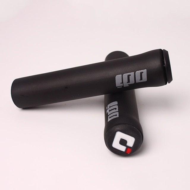 2PCS Bicycle Grips Handlebar Grips Soft Mountain Bike Silicone Handle Bar Grip Bicycle Comfortable Non-Slip Bicycle Handle Grips Handle Bar End Grips Mountain Bike Grips Stevvex