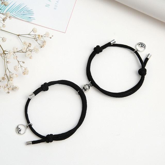 2PCS/Set Alloy Couple Magnetic Attraction Ball Creative Bracelet Stainless Steel Friendship Rope Mutual Attraction Bracelets Vows Of Eternal Love Jewelry Gifts For Boyfriend Girlfriend Best Friend Stevvex