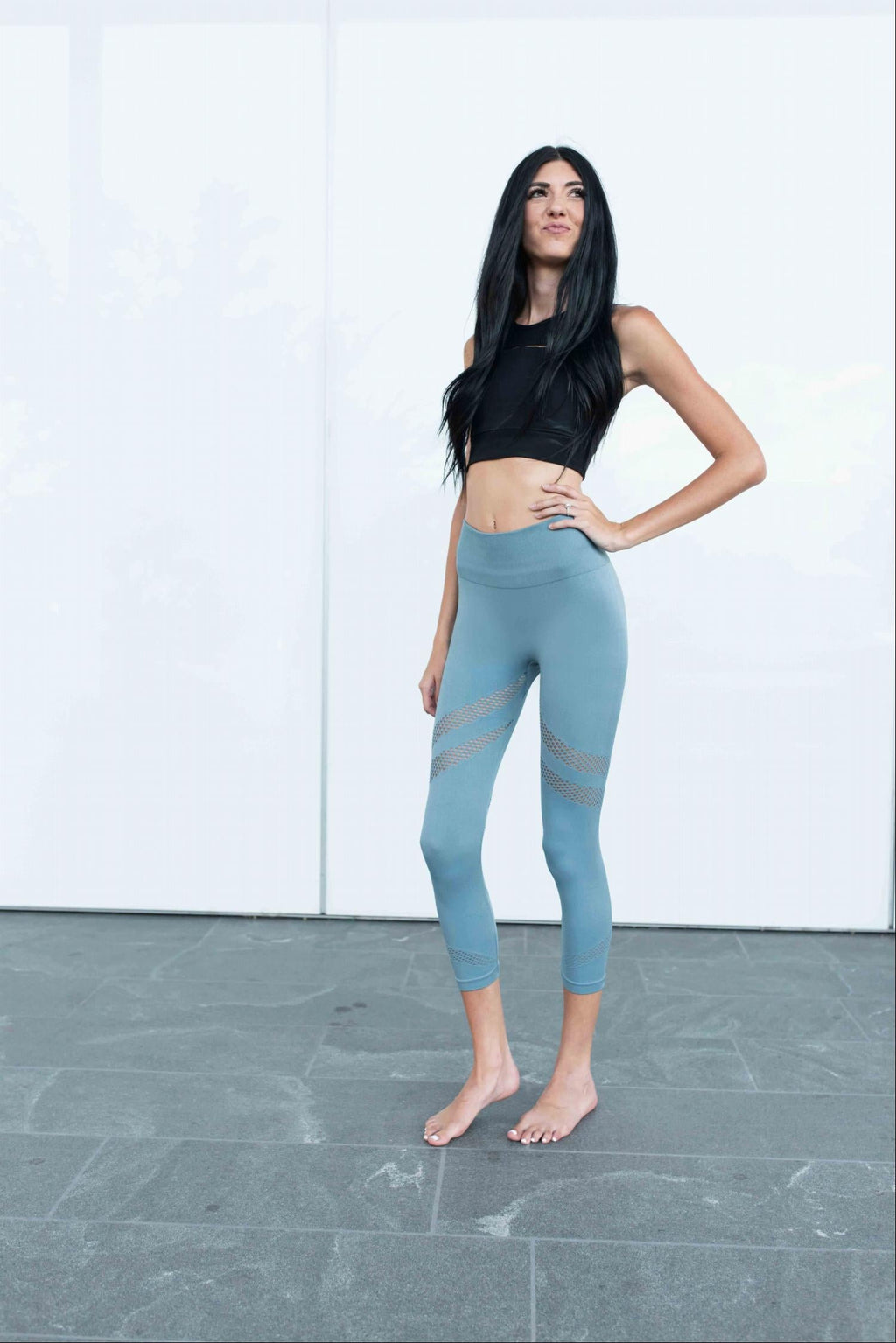 Active Vented Mesh Design Capri Fitness Leggings - SJB-DIAMOND ELITES
