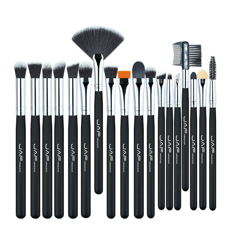 24 makeup brushes Pi-Mart