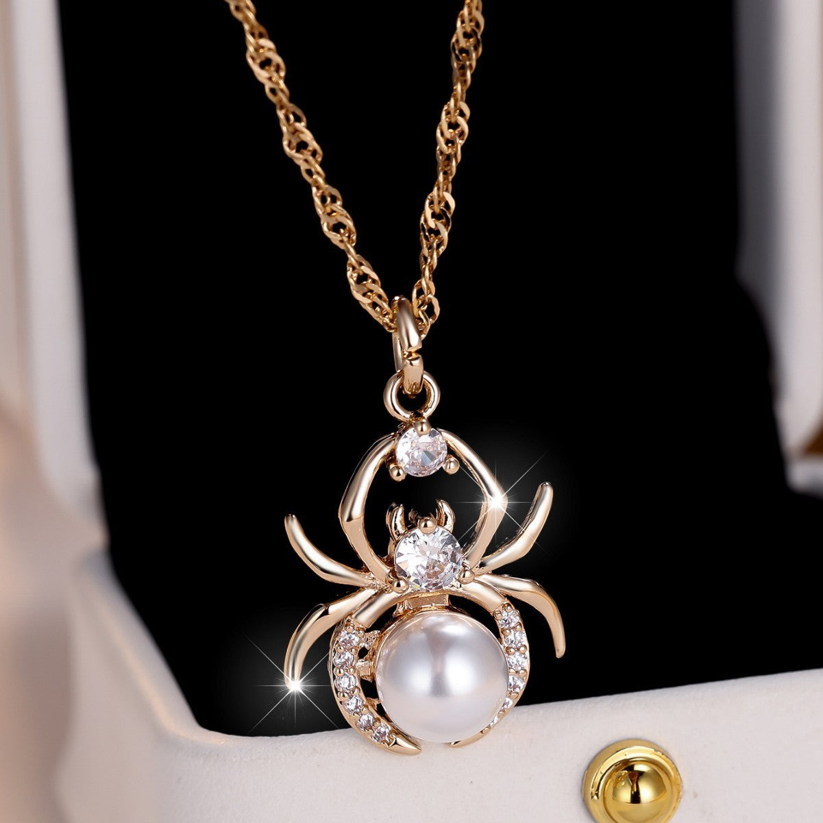 Champagne Gold Round White Diamond Pearl Spider Necklace Pi-Mart