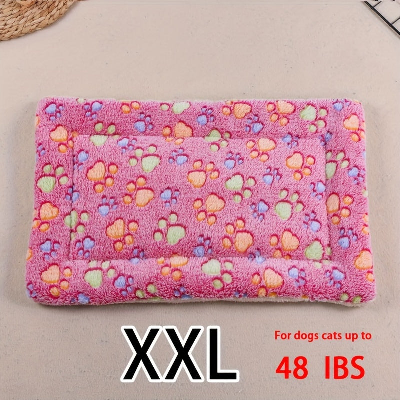 All-Season Dirt-Resistant Rectangular Pet Blanket - Comfortable Dog Paw Heart Print Pet Bed, 1pc Lootquake LLC