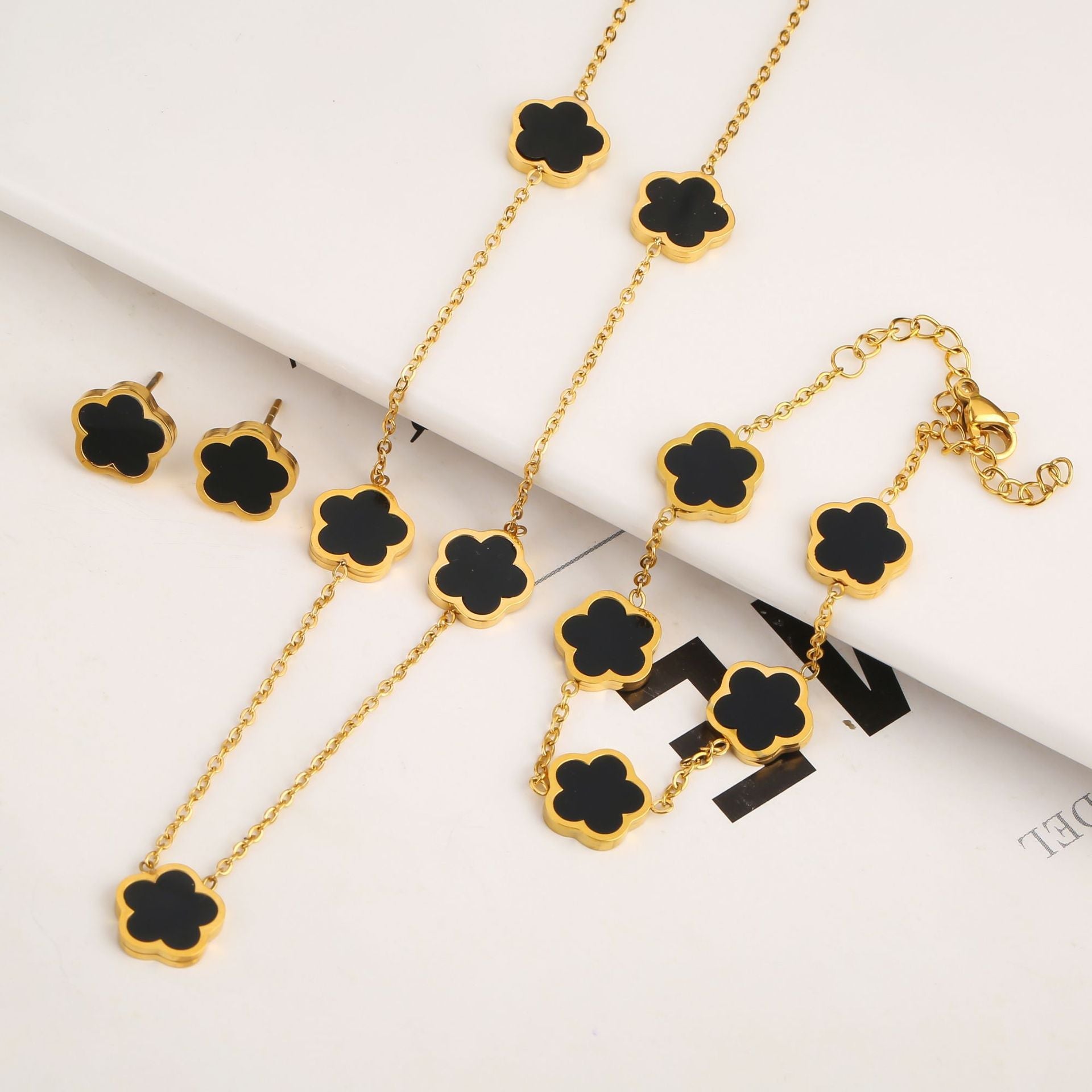 New Stainless Steel Plant Fritillary Five Leaf Petals Earring Bracelet Necklace Jewelry Set Women Cross-border Hot Selling Lot Pi-Mart