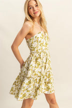New Summer Floral Print Halter Neck Tiered Mini Dress For Women – Elegant Halter Neckline Dress with Crisscross Detailing and Playful Tiered Skirt Stevvex