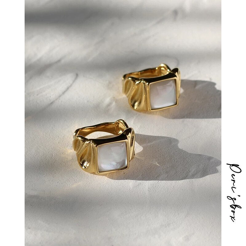 White Shell Square Ring Pi-Mart