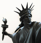 Statue of Liberty Lootquake LLC