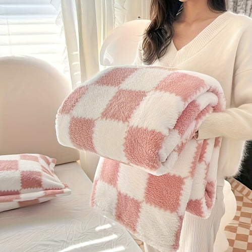 1pc Cozy Traditional Style Plaid Flannel Blanket, Red And White Or Black And White, Soft Panda Velvet (Polyester Fiber), Warm Travel Pet Blanket For Dogs And Cats, Washable, Christmas present Lootquake LLC