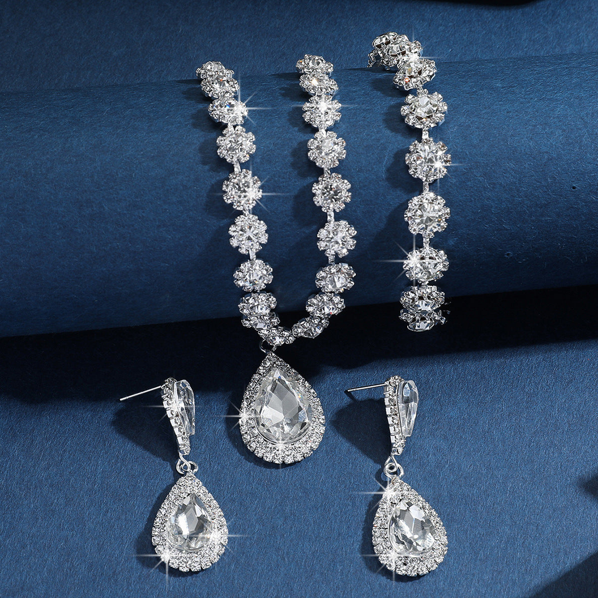 Diamond Necklace Earrings And Bracelet Three Piece Jewelry Set Pi-Mart
