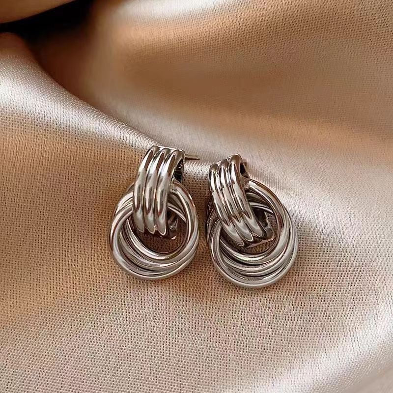 Exaggerated Geometry Earrings Metal Winding Twist Stud Earrings Pi-Mart
