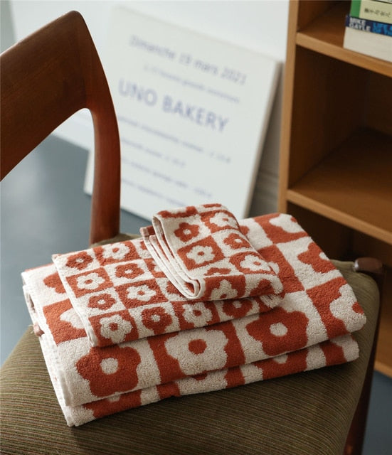 Retro Checkered Face and Bathroom Towels Pi-Mart