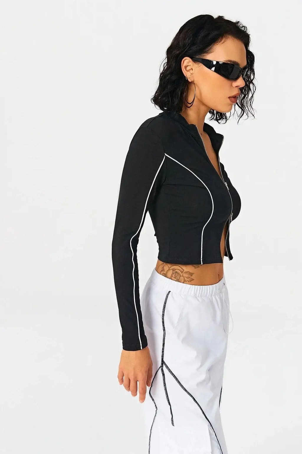 2023 Women's Contrasting Color Line Standing Collar Wears Knitted Shirts - SJB-DIAMOND ELITES