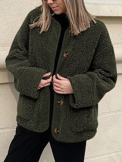 Modern Cozy Women Luxuriously Cozy Contrast Button Up Sherpa Jacket with Pockets For Fall & Winter Stevvex