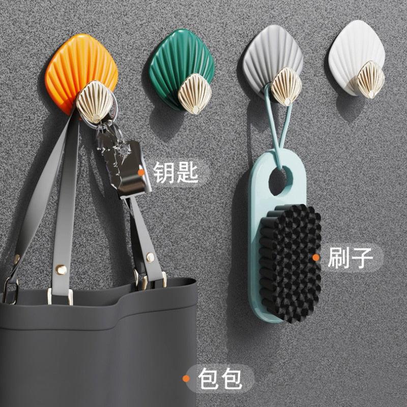 4pcs Creative Shell Shape Wall Hanging Hook Punch-free Strong Adhesive Hook Bathroom Kitchen Wall-mounted Seamless Sticky Hook  Shell Hook Non-Punching Strong Adhesive Adhesive Hook Bearing Door Behind Wall Bathroom Kitchen Key Holder Stevvex