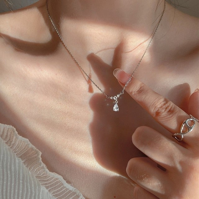 Sparkling Clavicle Chain Necklace Pi-Mart