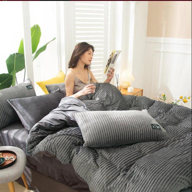 Magic Velvet Four Piece Coral Velvet Thermal Sheet Duvet Cover Pi-Mart