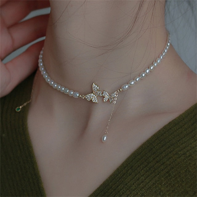 Rhinestone Butterfly Pendant Pearl Necklace Pi-Mart