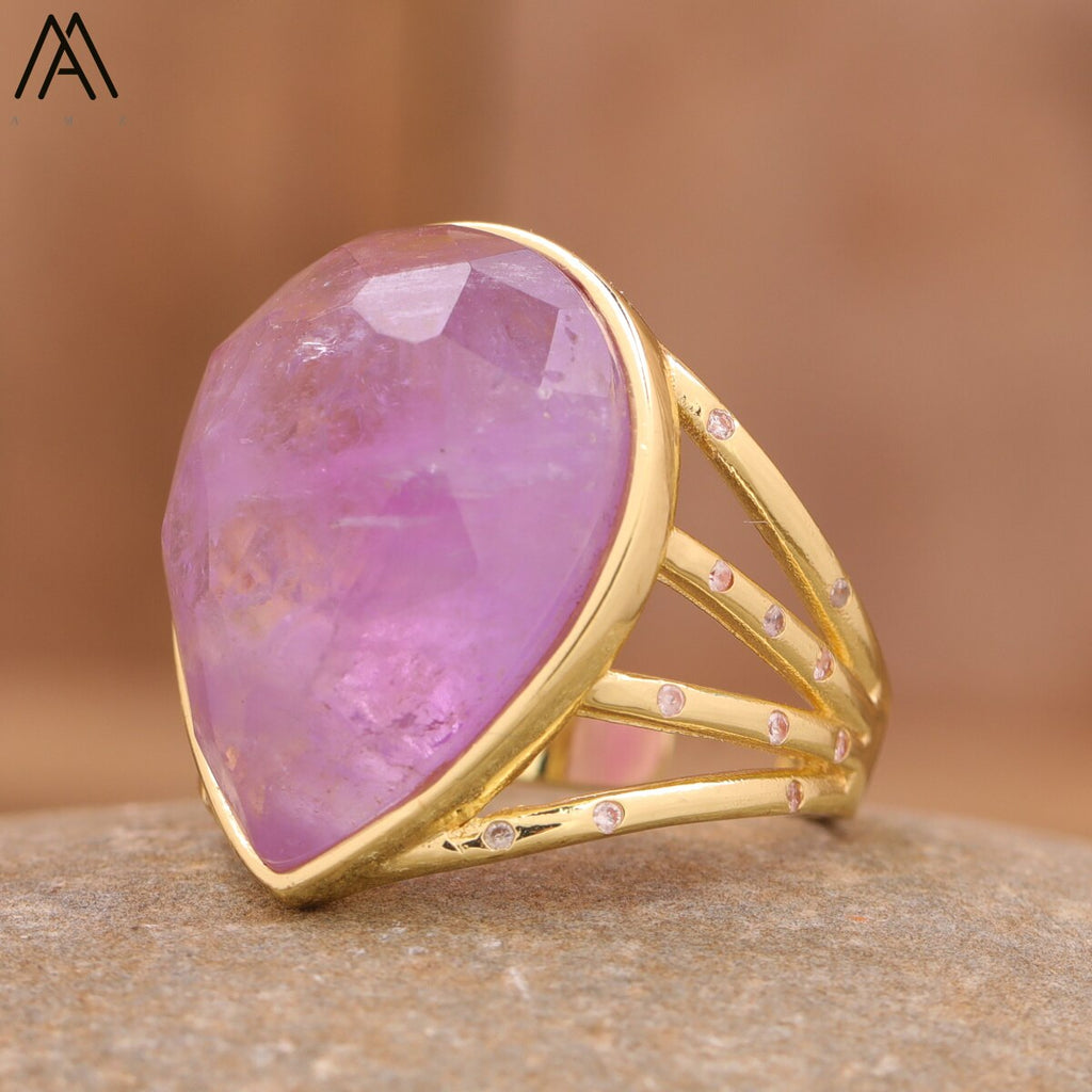 Teardrop Stone Finger Ring - SJB-DIAMOND ELITES