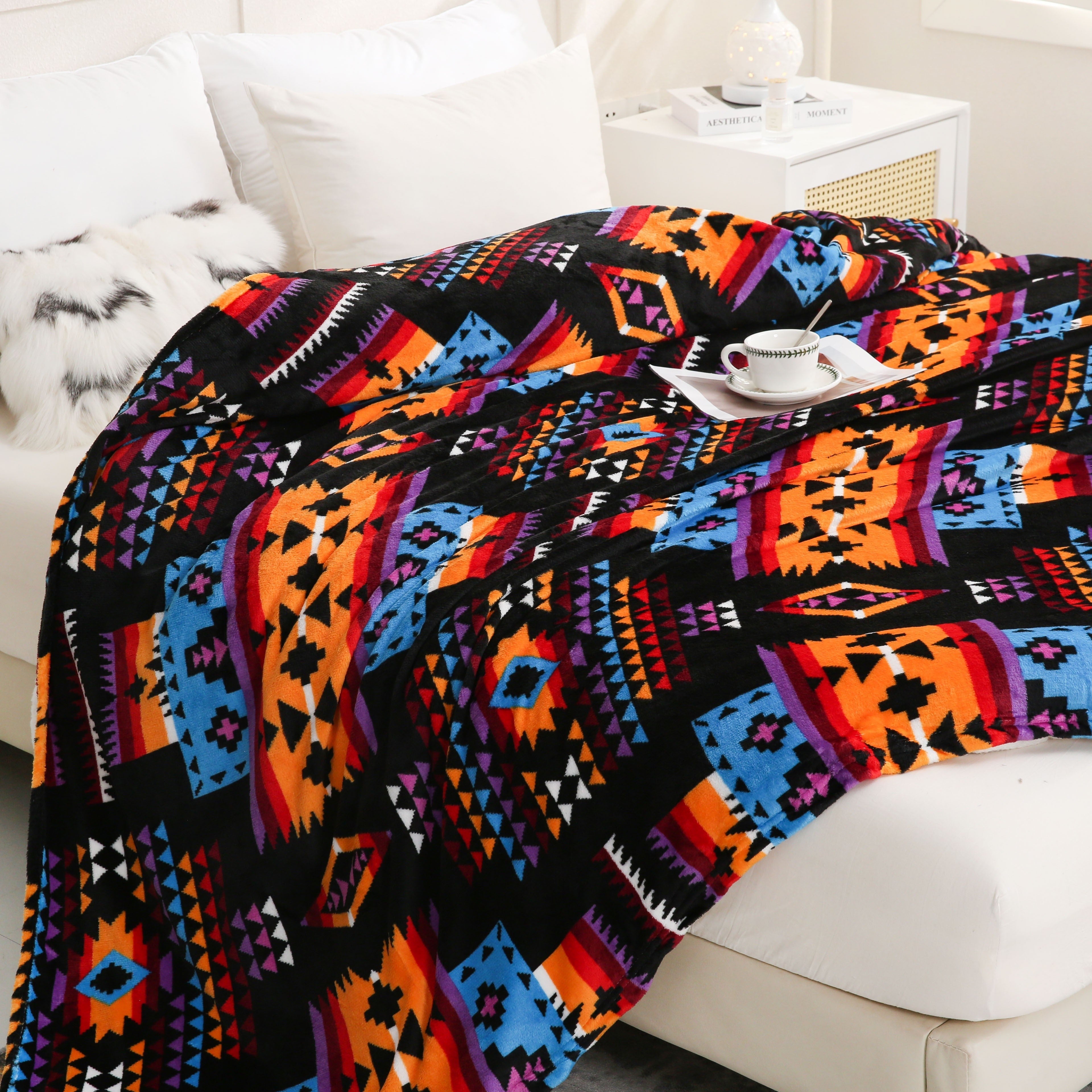 1pc Southwest Native American Flannel Polyester Throw Double-side Printed Blanket, Aztec Geometry Pattern Travel Couch Bed Blanket Plush Soft Lightweight Blanket For All Season Lootquake LLC