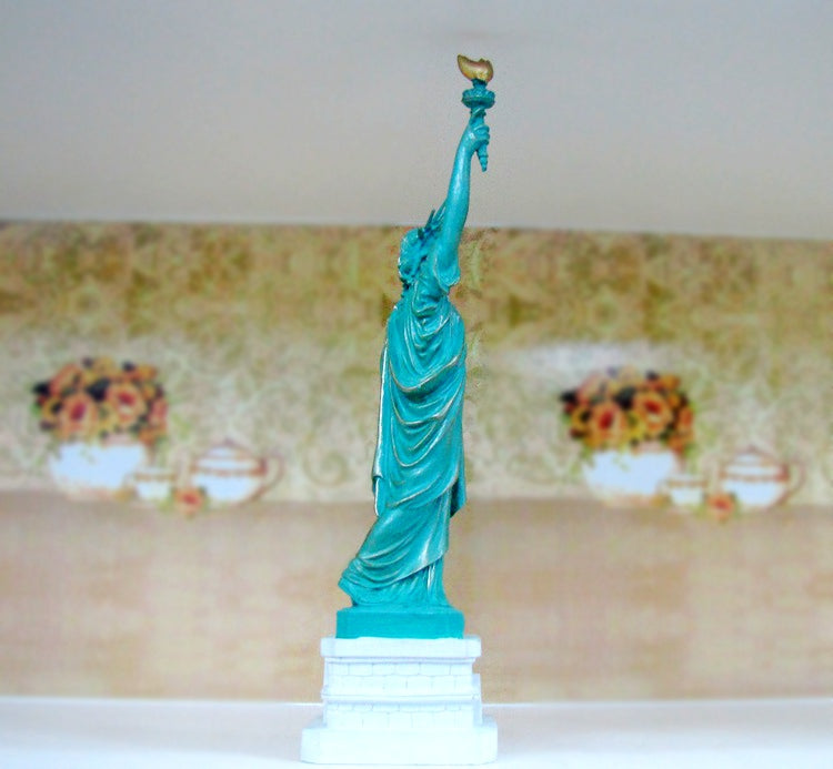 American Statue of Liberty Lootquake LLC