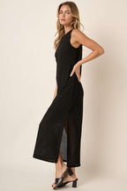 Side Slit Round Neck Sleeveless Dress – Elegant and Versatile Sleeveless Dress with Sophisticated Side Slit Detail For Any Occasion Stevvex