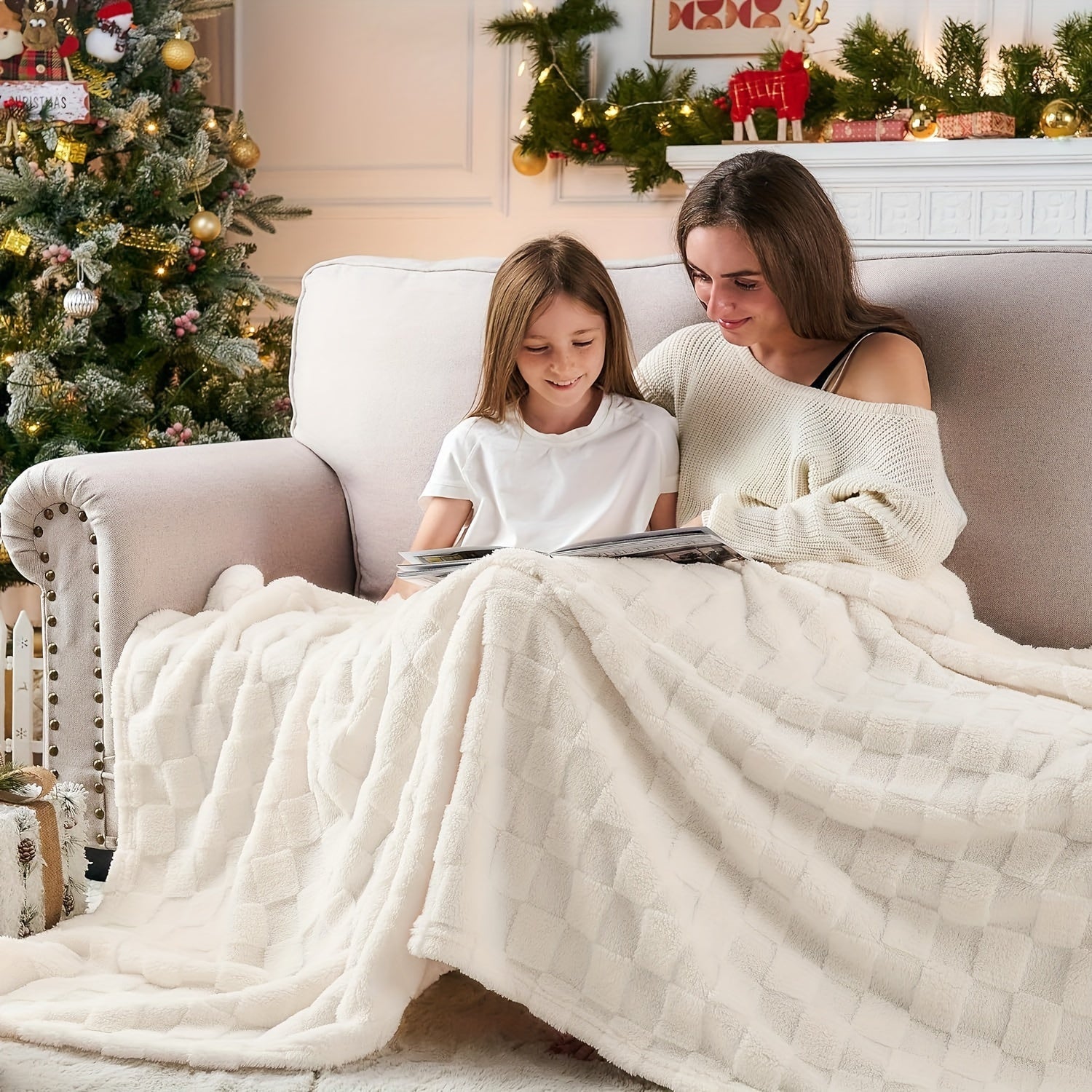Soft and Cozy Luxurious Glam Plaid Throw Blanket - Reversible, All-Season 3D Checkered Pattern Fantasy Themed Polyester Flannel Fleece Bed Throw for Perfect Comfort Lootquake LLC