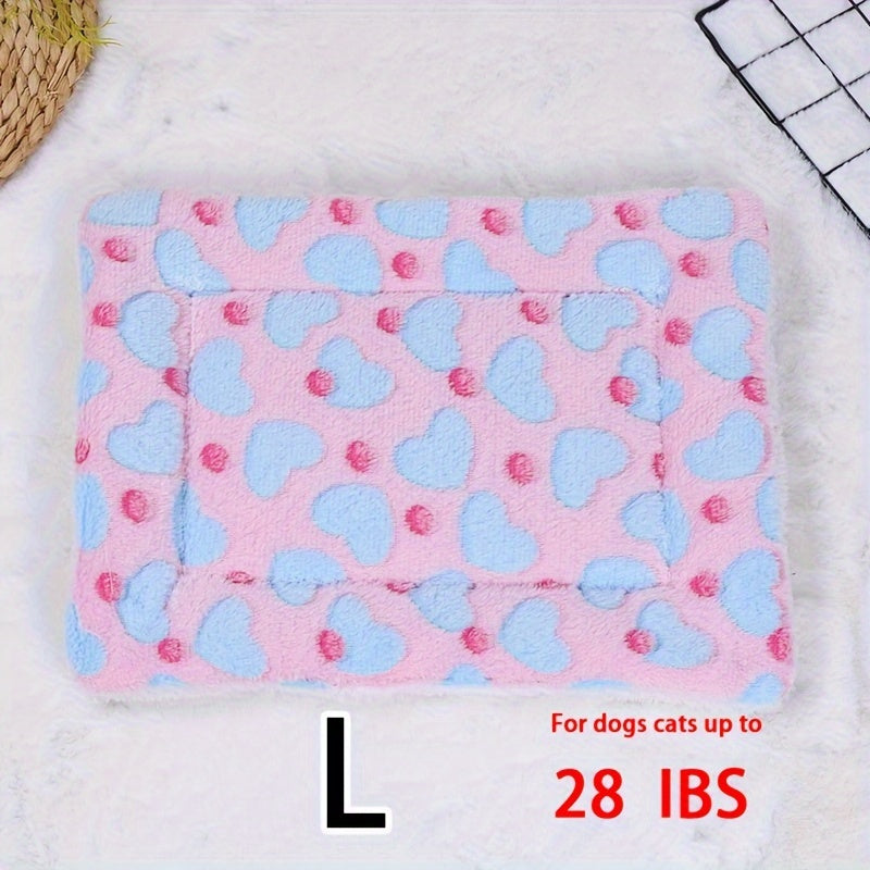 All-Season Dirt-Resistant Rectangular Pet Blanket - Comfortable Dog Paw Heart Print Pet Bed, 1pc Lootquake LLC
